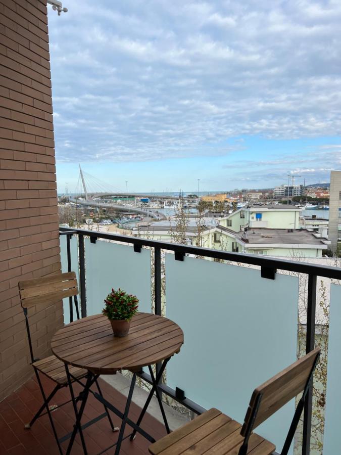 "Casa Incantevole" Fronte Mare Pescara - Appartamento Via Buozzi エクステリア 写真