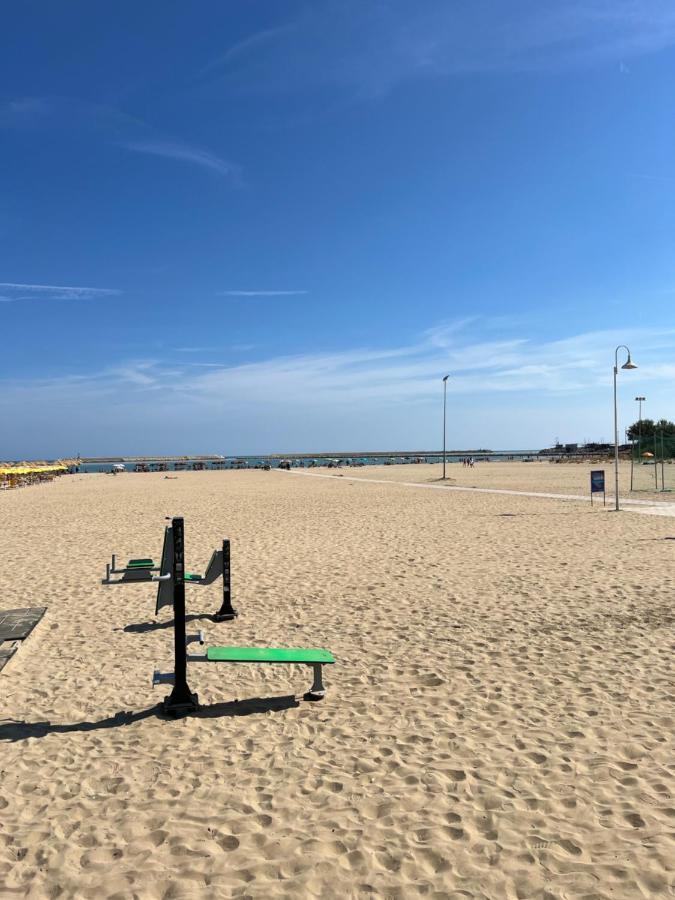 "Casa Incantevole" Fronte Mare Pescara - Appartamento Via Buozzi エクステリア 写真