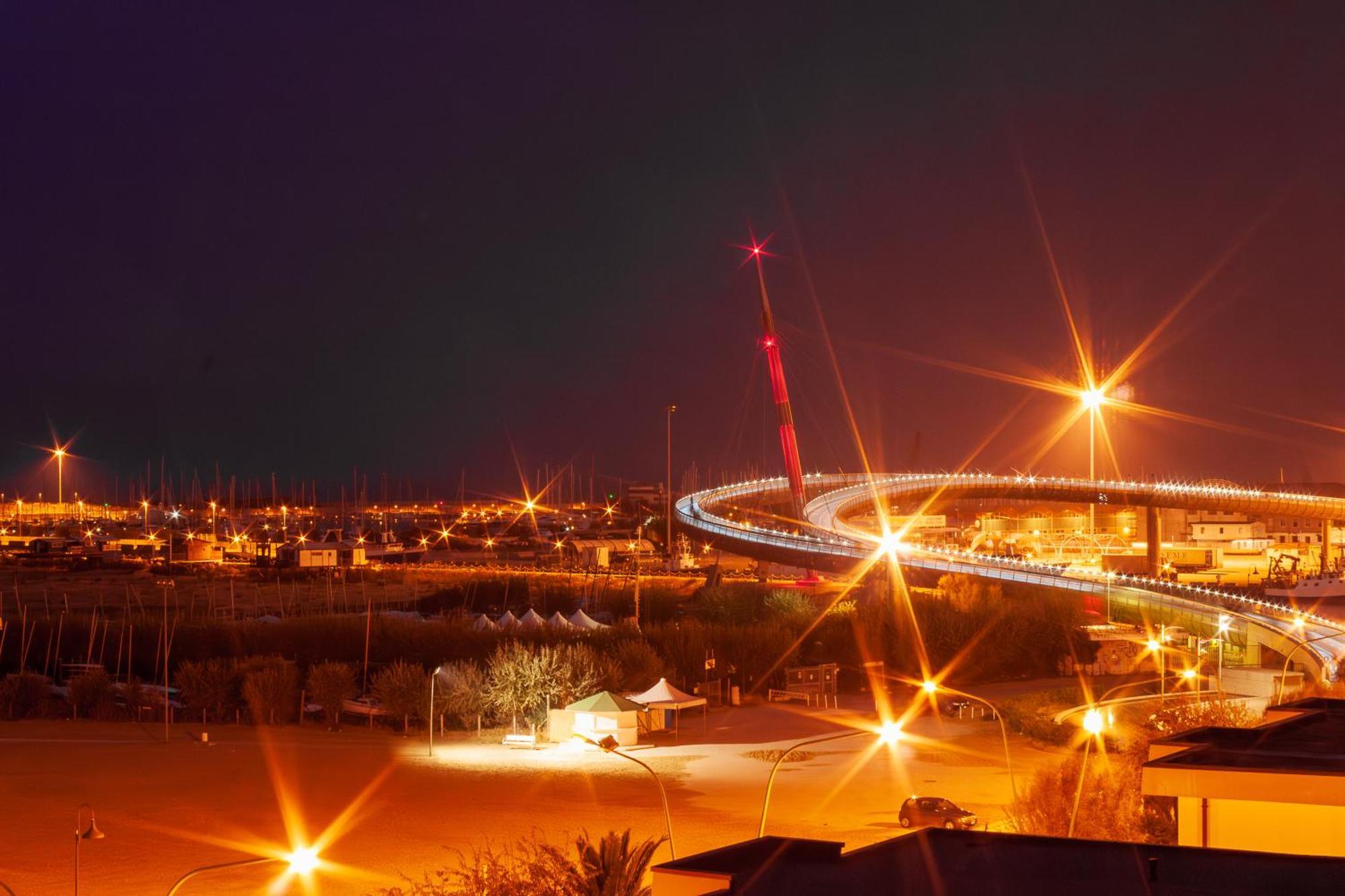 "Casa Incantevole" Fronte Mare Pescara - Appartamento Via Buozzi エクステリア 写真