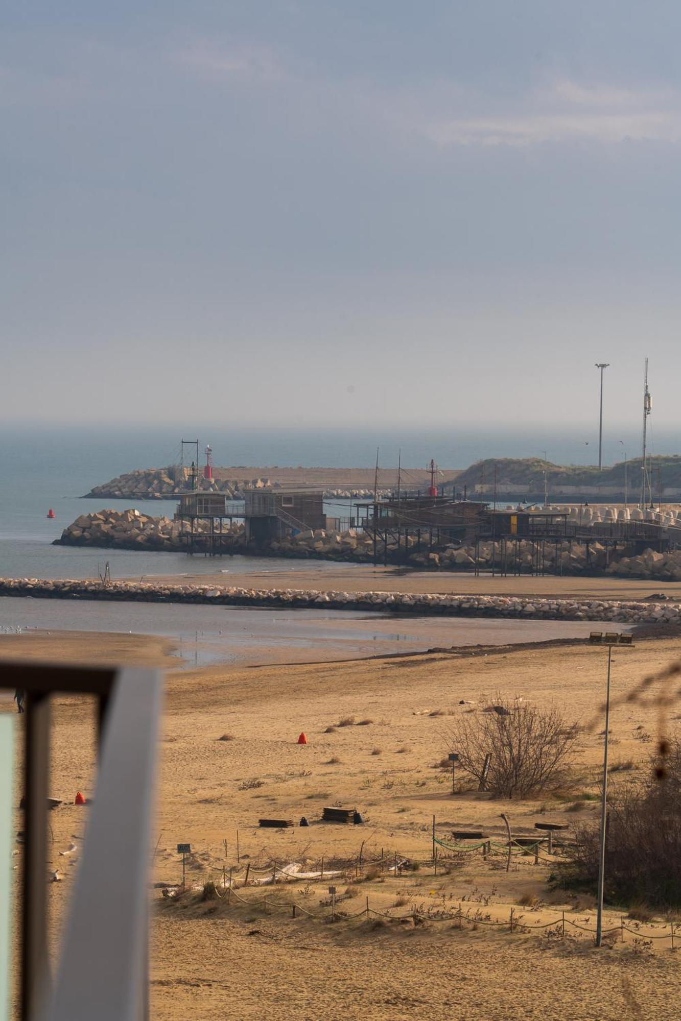 "Casa Incantevole" Fronte Mare Pescara - Appartamento Via Buozzi エクステリア 写真